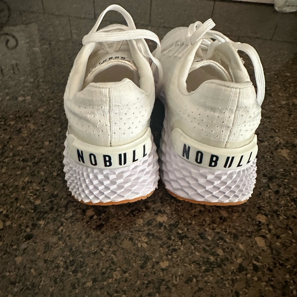 Nobull women’s white training shoes -like new